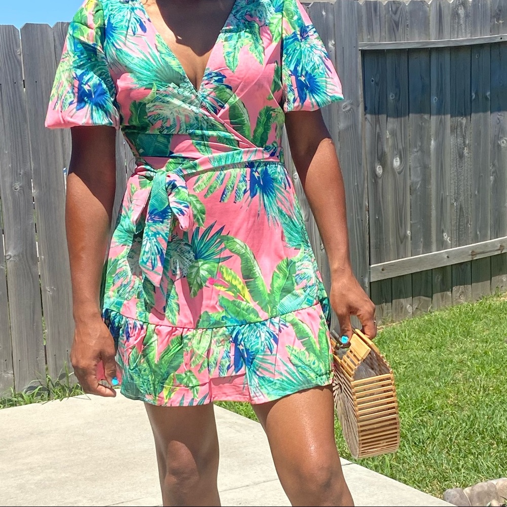 Dress - Picture 2 of 2